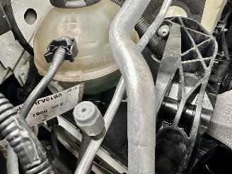 Peugeot 3008 gereserveerd 1.2 Turbo 131pk 6-bak Premium - nap - navi - cam - virtual - elektr klep - 19 inch - line assist - keyless - pdc v+a picture 72