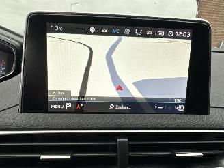 Peugeot 3008 gereserveerd 1.2 Turbo 131pk 6-bak Premium - nap - navi - cam - virtual - elektr klep - 19 inch - line assist - keyless - pdc v+a picture 38