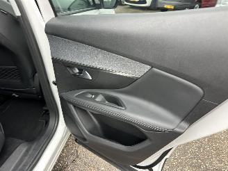 Peugeot 3008 gereserveerd 1.2 Turbo 131pk 6-bak Premium - nap - navi - cam - virtual - elektr klep - 19 inch - line assist - keyless - pdc v+a picture 64