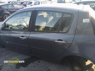 Renault Clio III (onderdelen) kleur: TEJ47 donorauto picture 11