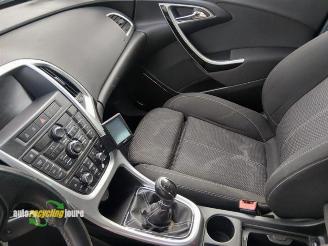 Opel Astra Astra J Sports Tourer (PD8/PE8/PF8), Combi, 2010 / 2015 1.4 Turbo 16V picture 4