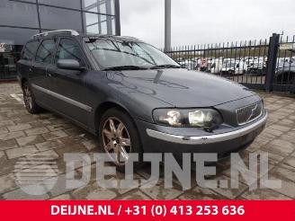 Coche siniestrado Volvo V-70 V70 (SW), Combi, 1999 / 2008 2.5 T 20V 2004/7