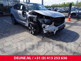 Coche siniestrado Volvo C-40 C40 Recharge (XK), SUV, 2021 Recharge Twin 78 kWh 2022