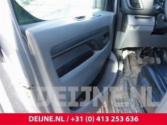 Peugeot Expert Expert (V1/VA/VB/VE/VF/VT/VY), Van, 2016 2.0 Blue HDi 120 16V picture 17
