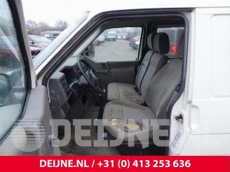 Volkswagen Transporter Transporter/Caravelle T4, Bus, 1990 / 2003 1.9 TDI picture 14