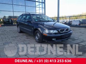 Purkuautot passenger cars Volvo V-40 V40 (VW), Combi, 1995 / 2004 1.8 16V 2002/11