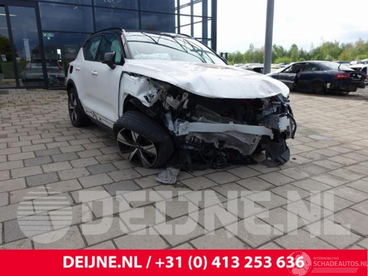 Volvo XC40 XC40 (XZ), SUV, 2017 1.5 T4 Plug-in Hybrid 12V