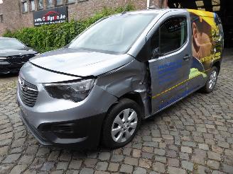 Voiture accidenté Opel Combo Cargo Edition 2022/11