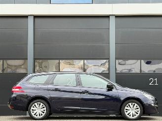 Peugeot 308 1.6 BlueHDI Navi Clima picture 3
