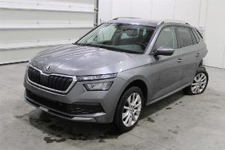 Vrakbiler auto Skoda Kamiq  2022/9