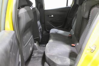 Peugeot 208  picture 12