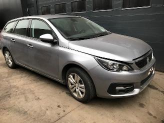 Purkuautot passenger cars Peugeot 308 SW (L4/L9/LC/LJ/LR) Combi 5-drs 2014 1.2 12V e-THP PureTech 110 Combi/o  Benzine 1.199cc 81kW 2020/11