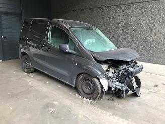 Démontage voiture Ford Transit Courier Van 2019 1.5 TDCi 75 Bestel  Diesel 1.499cc 55kW (75pk) FWD 2019/10
