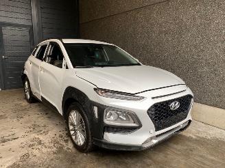 Uttjänta bilar auto Hyundai Kona SUV 2020 1.0 T-GDI 12V SUV  Benzine 998cc 88kW (120pk) FWD 2020/3