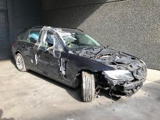 Uttjänta bilar auto BMW 3-serie Touring (E91) Combi 2004 / 2012 320i 16V Combi/o  Benzine 1.995cc 125kW (170pk) RWD 2009/5