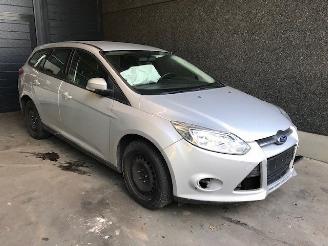 Salvage car Ford Focus III Wagon Combi 2010 / 2018 1.0 Ti-VCT EcoBoost 12V 100 Combi/o  Benzine 998cc 74kW (101pk) FWD 2014/4