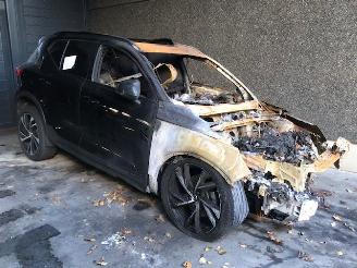 Coche siniestrado Volvo XC40 (XZ) Hatchback 5-drs 2018 2.0 D4 AWD Geartronic 16V Hatchback 4Dr Diesel 1.969cc 140kW (190pk) 4x4 2018/5