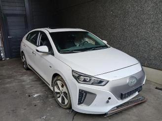 Auto da rottamare Hyundai Ioniq Ioniq, Liftback, 2016 / 2022 Electric 2018/8