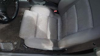 Audi A4 1999 B5 2.5 TDI AFB DEY Blauw LZ5L onderdelen picture 13