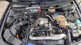Audi A4 1999 B5 2.5 TDI AFB DEY Blauw LZ5L onderdelen picture 10