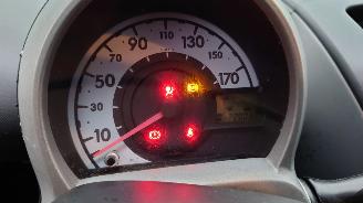 Toyota Aygo 2007 1.0 12v 1KRFE Grijs 1E0 onderdelen picture 16