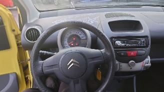 Peugeot 107 2006 1.0 12v 1KRFE Geel KBL onderdelen picture 16