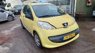 Peugeot 107 2006 1.0 12v 1KRFE Geel KBL onderdelen picture 5