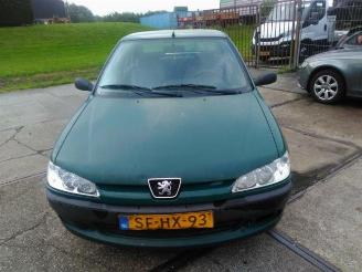 Peugeot 306 306 (7B), Sedan, 1993 / 2002 1.4 SL,SR picture 1