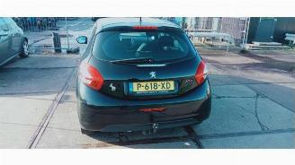 Peugeot 208 208 I (CA/CC/CK/CL), Hatchback, 2012 / 2019 1.0 Vti 12V PureTech picture 3