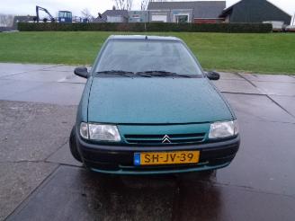 Vrakbiler auto Citroën Saxo Saxo Hatchback 1.1i X,SX (TU1M(HDZ)) [44kW]  (05-1996/09-2003) 1997/11
