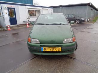 ocasión turismos Fiat Punto Punto I (176A) Hatchback 60 1.2 S,SX,Selecta (176.B.4000) [44kW]  (09-1993/09-1999) 1996/2