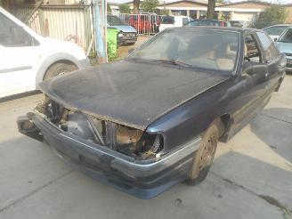 Coche siniestrado Audi 100 cd turbo 1982/1