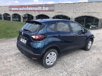 skadebil auto Renault Captur 0.9 2018/6