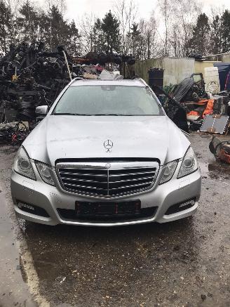 rozbiórka samochody osobowe Mercedes Ecovan E 350 CDI COMBI 2009/12