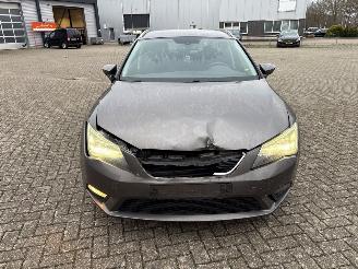 Seat Leon 1.2 TSI Ecomotive 16V Combi/o 4Dr Benzine 1.197cc 77kW (105pk) FWD 2013-08/2014-04  CJZA picture 4