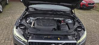 Volvo Xc-60 2.0L Benzine R Design*AWD*LED*Leren bekleding*Camera*Sound*Digitaal* picture 14