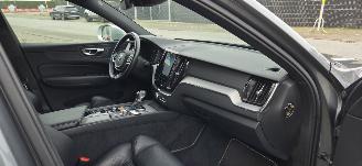 Volvo Xc-60 2.0L Benzine R Design*AWD*LED*Leren bekleding*Camera*Sound*Digitaal* picture 11