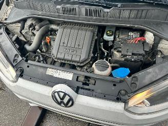 Volkswagen Up! 1.0 picture 14