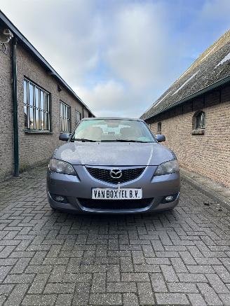 Mazda 3 1.6 Touring picture 2