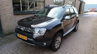 Vaurioauto  passenger cars Dacia Duster Dacia Duster 1.6 SCe 4x2 2015/9