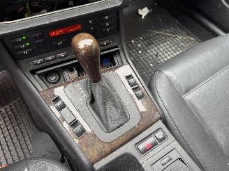 BMW 3-serie 320i Special Executive picture 11