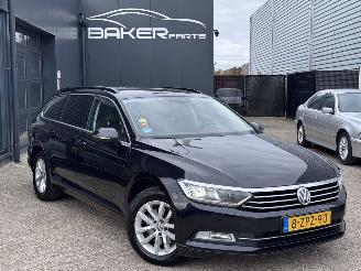Damaged car Volkswagen Passat 1.6 TDI Comfortline 2015/3
