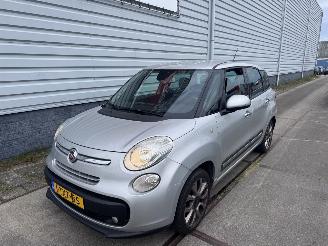 Vaurioauto  passenger cars Fiat 500L 0.9 Twin air Lounge 7P 2014/5