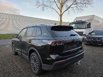 Volkswagen Tiguan 2.0 TDI DSG Virtual Head-Up IQ-Light 360view Navi Stuurverw. Stoelverw. Acc Trekhaak 110KW/150PK picture 3