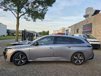uszkodzony samochody osobowe Peugeot 308 Allure Automaat Virtual Keyless Camera Navi Led 96KW / 131PK 2023/12