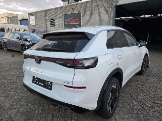  Volkswagen T-Roc 1.5eTSI R-Line IQ-Light Drive-Mode Camera Virtual Keyless Sfeerverl. Trekhaak 110KW / 150PK 2026/2