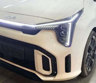 krockskadad bil auto Kia Picanto 1.2 GT-Line Automaat Led Keyless Leder Camera Navi Lane-Assist 58KW/79PK 2025/2