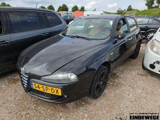 Sloopauto Alfa Romeo 147 147 (937), Hatchback, 2000 / 2010 1.6 Twin Spark 16V 2006/3