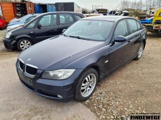 Vrakbiler auto BMW 3-serie 3 serie (E90), Sedan, 2005 / 2011 320d 16V Edition Fleet 2006/4