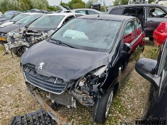 Salvage car Peugeot 108 108, Hatchback, 2014 1.0 12V 2014/12